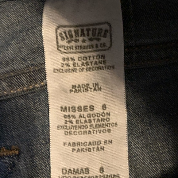 Ladies Brand Levi’s Signature Denim Capris, Size 6 - Picture 4 of 5